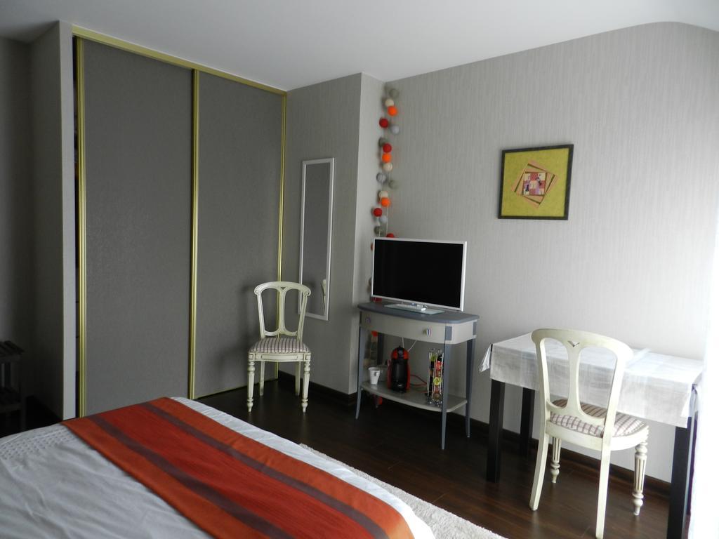 Aux Portes De Rennes Ch. D'Hotes Chartres-de-Bretagne Esterno foto